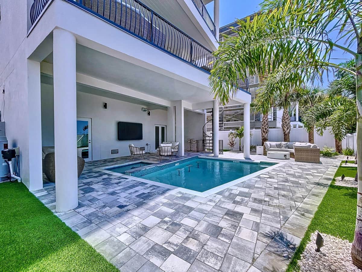 Beach One: Style Meets the Shore w/ Pool and Spa, Treasure Island
