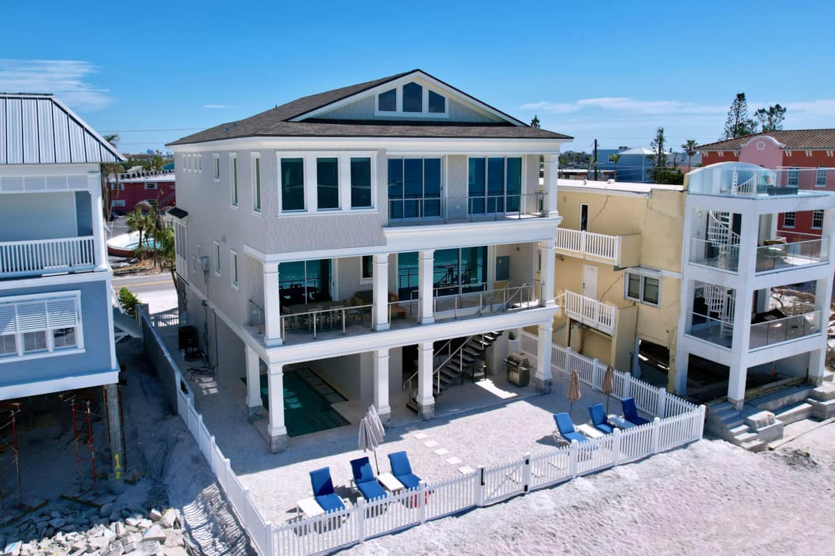 Brand-New 5-Bedroom on Sunset Beach, photo 5